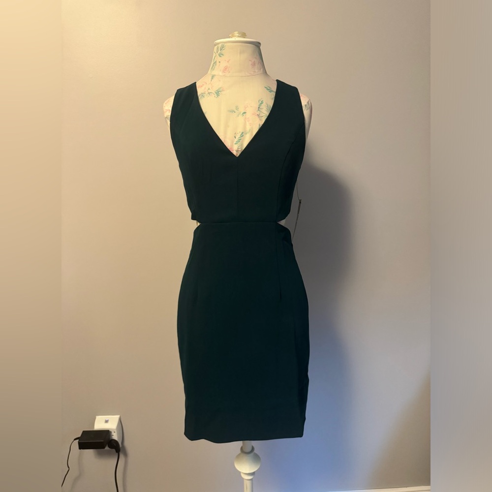 Green Lulus dress